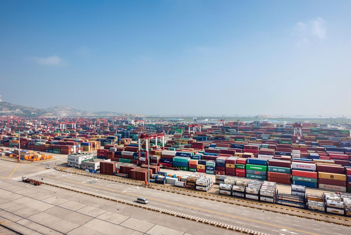 CMA CGM va moderniser le port de Lyon pour dynamiser le fret fluvial et renforcer l'axe Marseille-Lyon